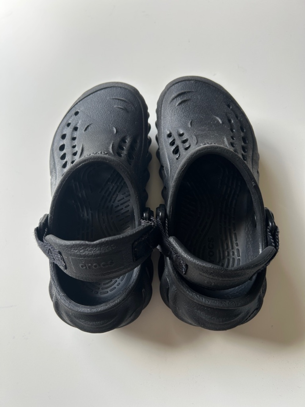CROCS Kids Black Echo Clogs Shoes - Size 10 - Picture 3 of 9